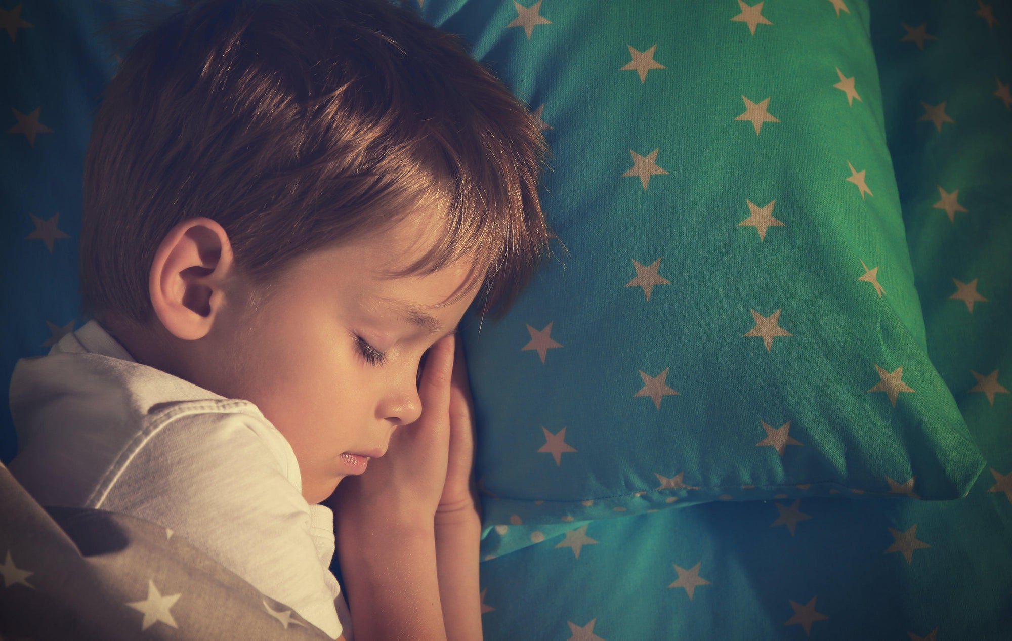 Sleep + Children : How EMFs Can Impact Developmental Periods - airestech