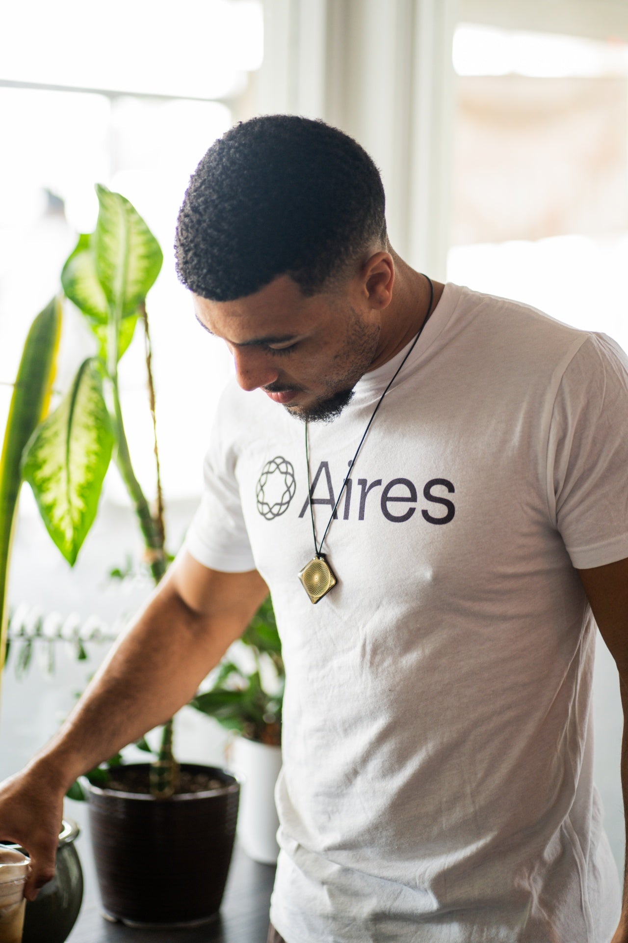 Man wearing Aires device