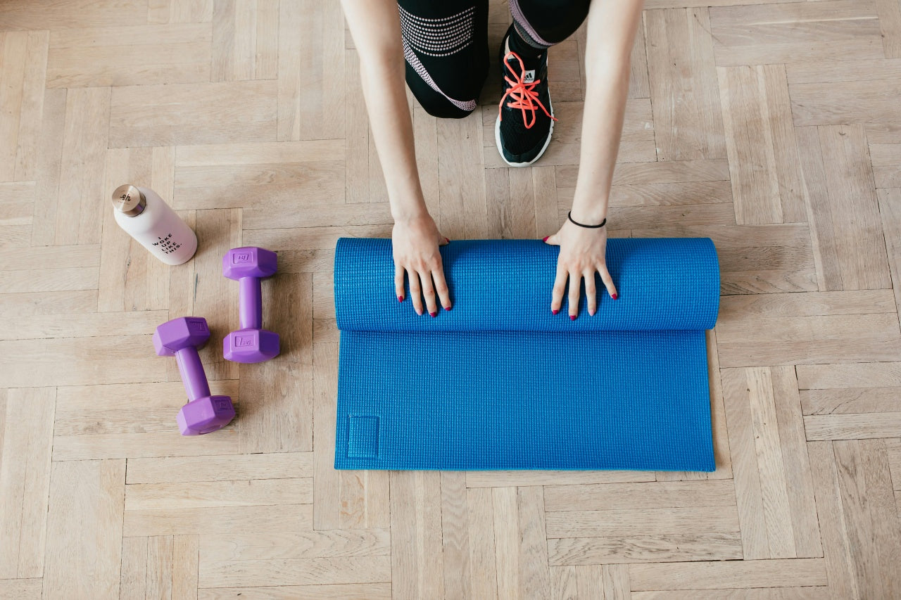 Workout mat and weights